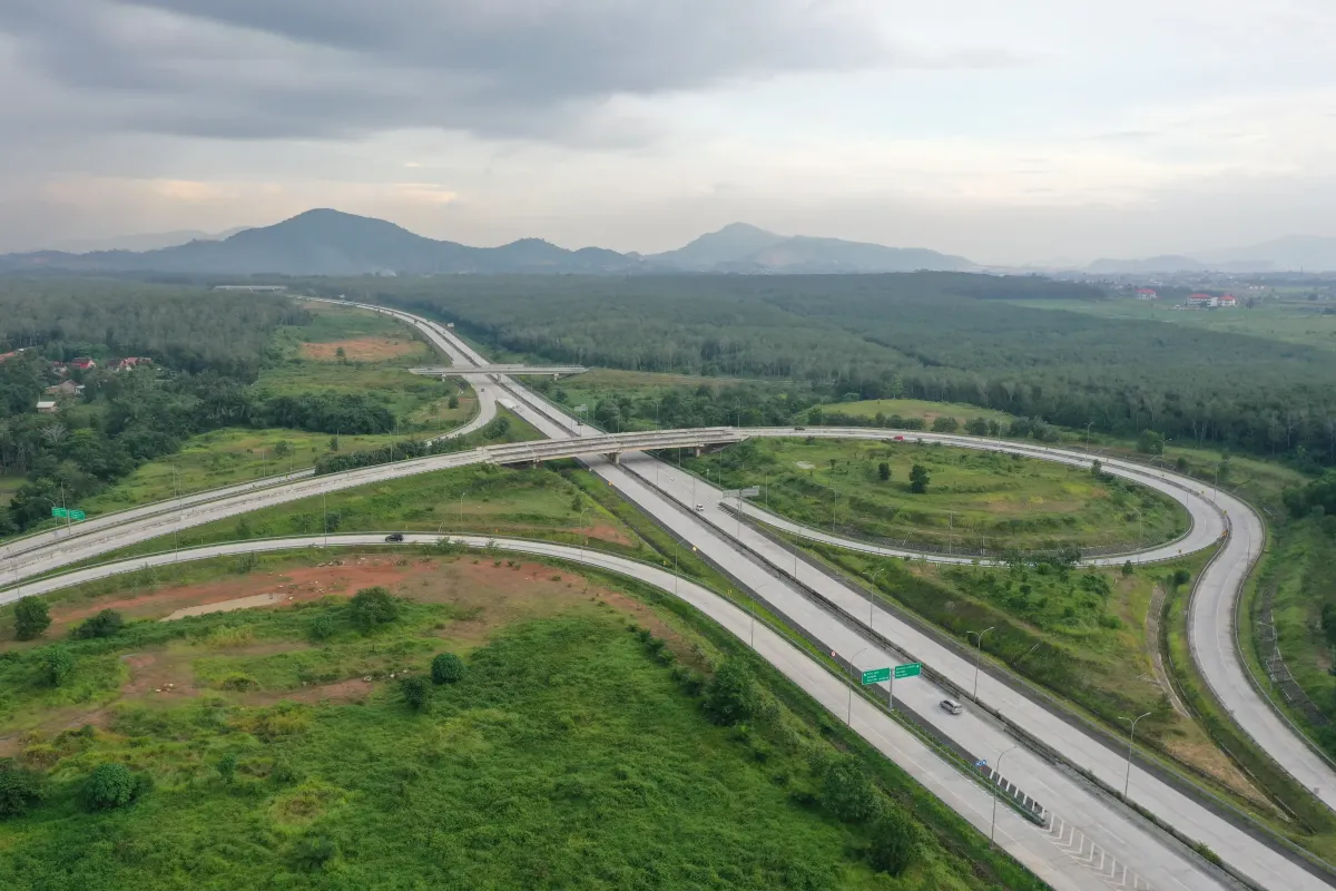 Bakauheni - Terbanggi Besar Toll Road